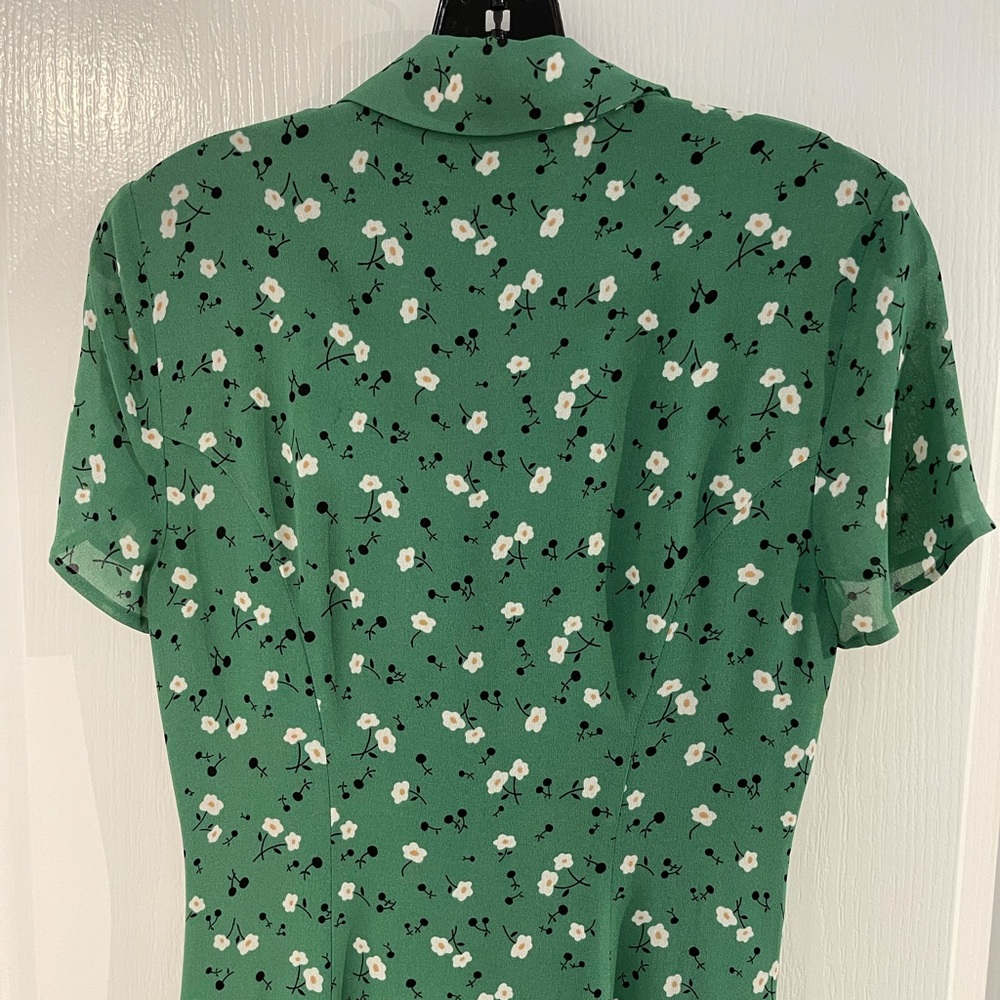 Reformation green floral dress. Gorgeous! Size 4. EUC. - Picture 4 of 6